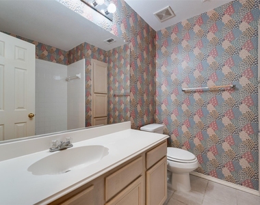 2209 Norwich Place - Photo Thumbnail 13