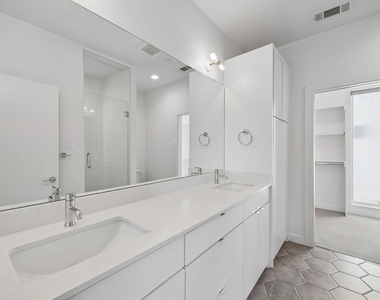 2630 Calvin Street - Photo Thumbnail 22