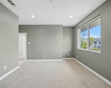 2630 Calvin Street - Photo Thumbnail 20