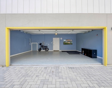 2630 Calvin Street - Photo Thumbnail 30
