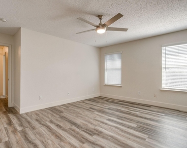 326 Pecos Drive - Photo Thumbnail 24