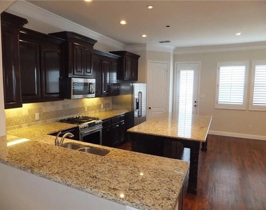 4241 Haskell Drive - Photo Thumbnail 5