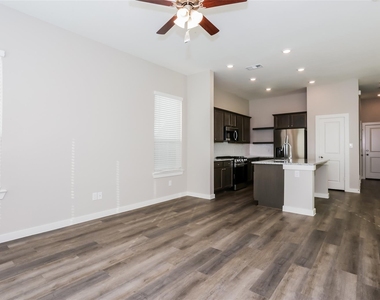 854 Summer Plum Way - Photo Thumbnail 7