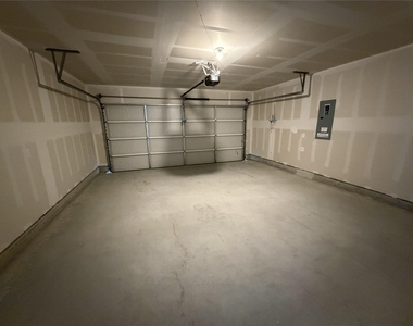 3156 Campeiro Avenue - Photo Thumbnail 19