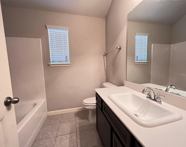 4505 Elderberry Street - Photo Thumbnail 15