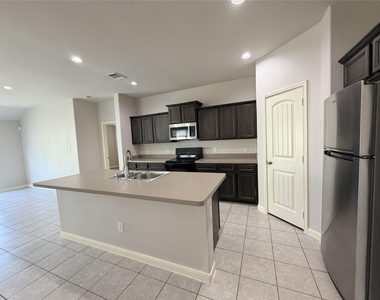 4505 Elderberry Street - Photo Thumbnail 11