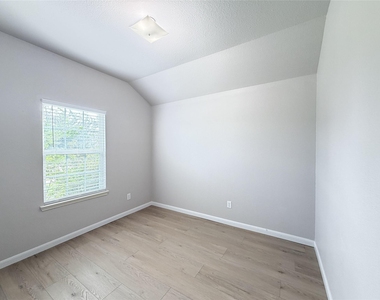 4505 Elderberry Street - Photo Thumbnail 4