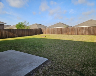 767 Camden Drive - Photo Thumbnail 30