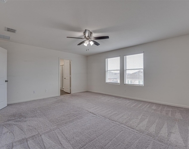 767 Camden Drive - Photo Thumbnail 8