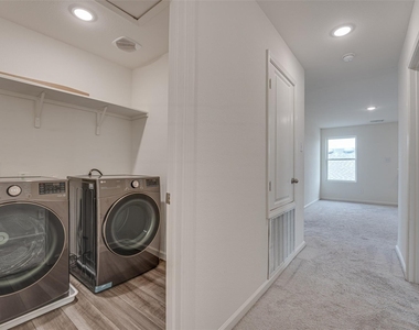767 Camden Drive - Photo Thumbnail 23