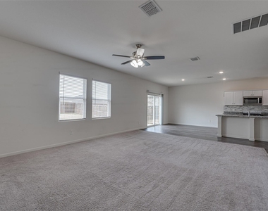 767 Camden Drive - Photo Thumbnail 3