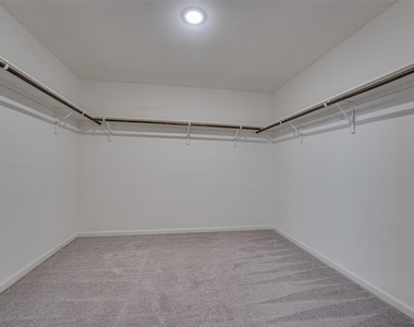 767 Camden Drive - Photo Thumbnail 24