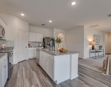 767 Camden Drive - Photo Thumbnail 18