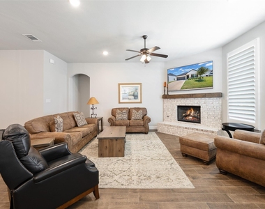 1308 Robinson Valley Drive - Photo Thumbnail 12