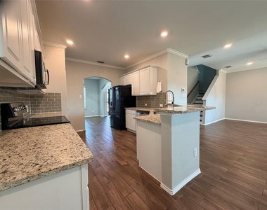 4103 Portrush Drive - Photo Thumbnail 11