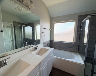 4103 Portrush Drive - Photo Thumbnail 18
