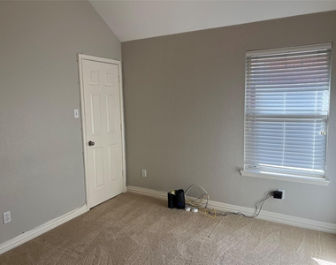6896 Longhorn Trail - Photo Thumbnail 18