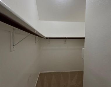 6896 Longhorn Trail - Photo Thumbnail 17