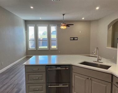 6896 Longhorn Trail - Photo Thumbnail 6