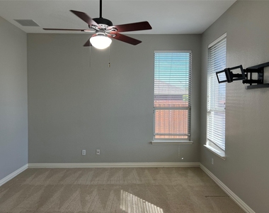 6896 Longhorn Trail - Photo Thumbnail 12