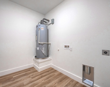 3323 Howard Street - Photo Thumbnail 15