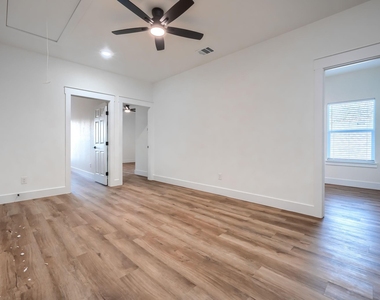3323 Howard Street - Photo Thumbnail 17