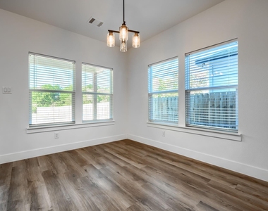 3323 Howard Street - Photo Thumbnail 13