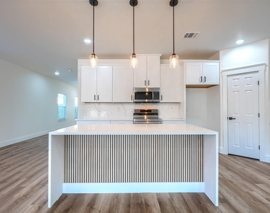 3323 Howard Street - Photo Thumbnail 8