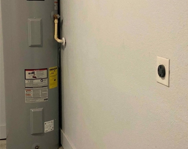 203 S Village Way - Photo Thumbnail 32