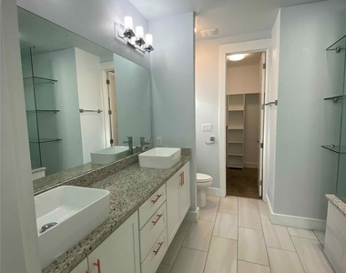 203 S Village Way - Photo Thumbnail 27