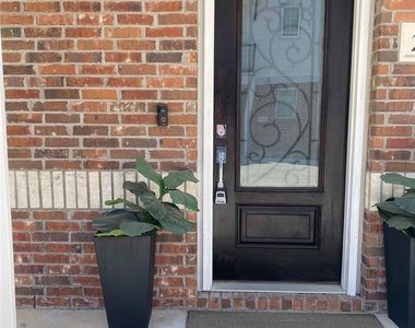 203 S Village Way - Photo Thumbnail 33