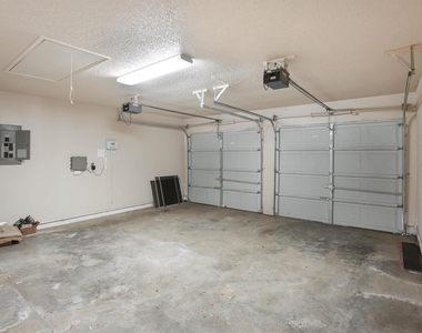2508 Lakeshore Drive - Photo Thumbnail 31