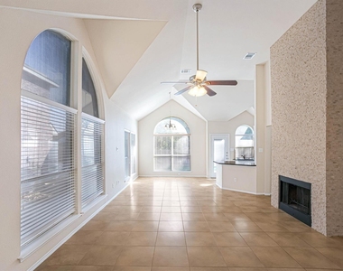 2508 Lakeshore Drive - Photo Thumbnail 1