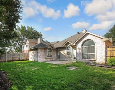 2508 Lakeshore Drive - Photo Thumbnail 34