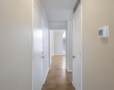 2508 Lakeshore Drive - Photo Thumbnail 30