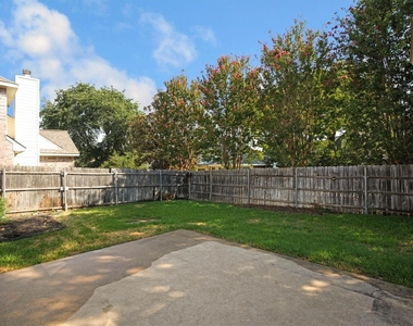 2508 Lakeshore Drive - Photo Thumbnail 33
