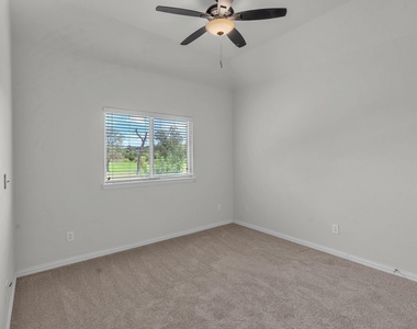9129 Cottonwood Village Drive - Photo Thumbnail 10