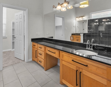 9129 Cottonwood Village Drive - Photo Thumbnail 7