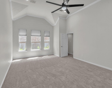 9129 Cottonwood Village Drive - Photo Thumbnail 5