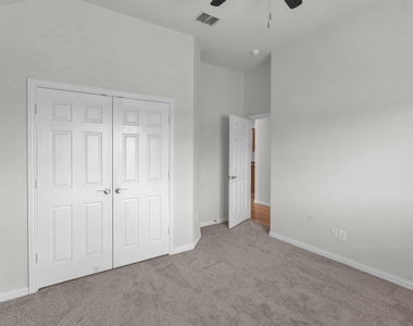 9129 Cottonwood Village Drive - Photo Thumbnail 12