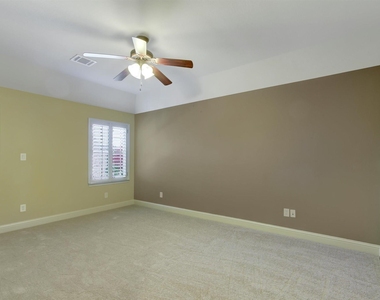 4804 Lofty Lane - Photo Thumbnail 16