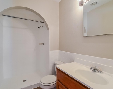 5702 Magnolia Lane - Photo Thumbnail 11