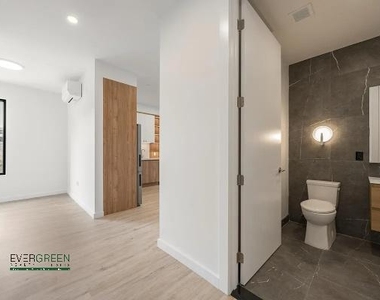 161 Lenox Road - Photo Thumbnail 5