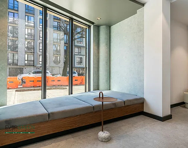 161 Lenox Road - Photo Thumbnail 11
