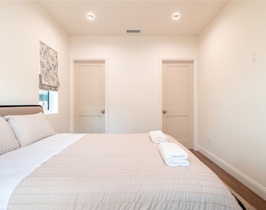 613 W Olive - Photo Thumbnail 15