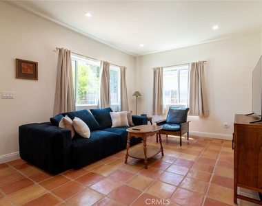 613 W Olive - Photo Thumbnail 40