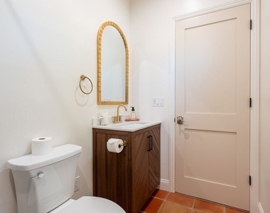 613 W Olive - Photo Thumbnail 18