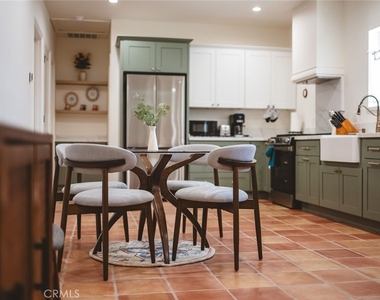 613 W Olive - Photo Thumbnail 42