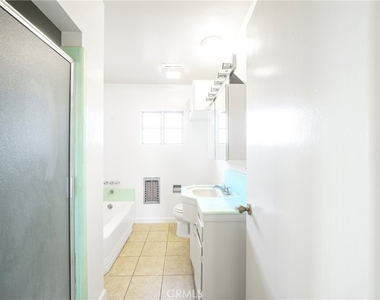 15 W Newman - Photo Thumbnail 5