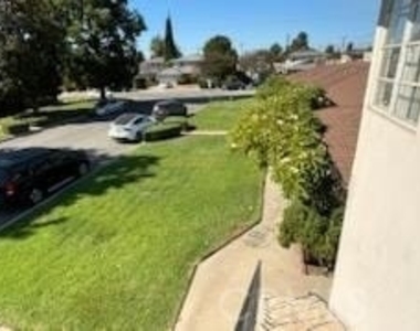15 W Newman - Photo Thumbnail 10